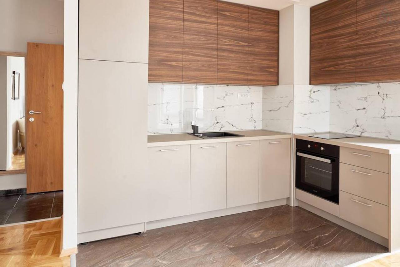 Bright Apartment Near City Center Skopje Exterior photo