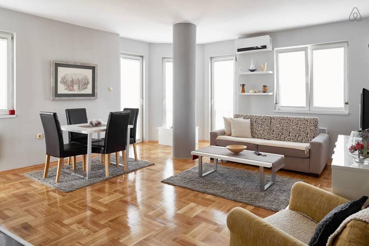 Bright Apartment Near City Center Skopje Exterior photo