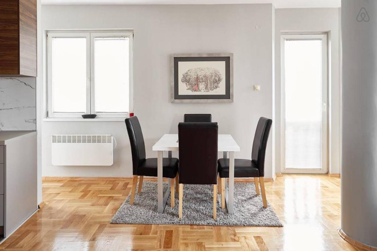 Bright Apartment Near City Center Skopje Exterior photo